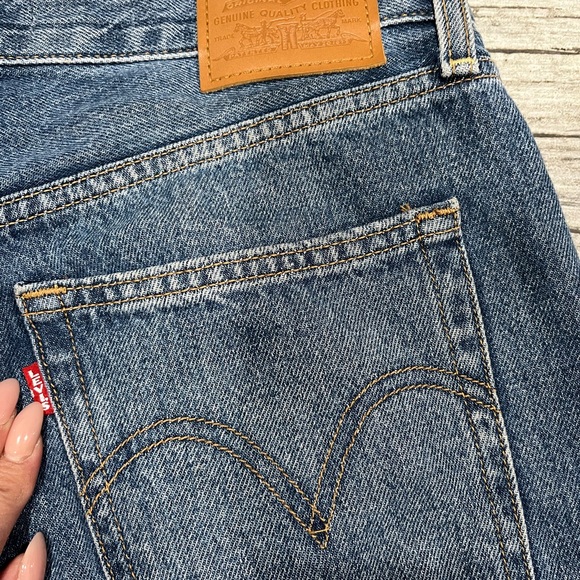 Levi's Blue Denim Jeans - Picture 3 of 10